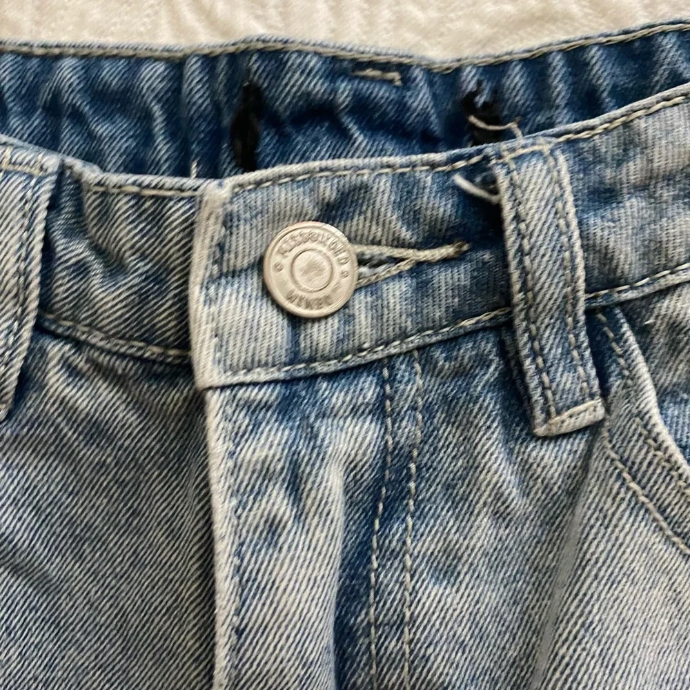 Denim blue shorts - Picture 2 of 4